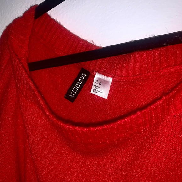 Red sweater - Picture 2 of 2